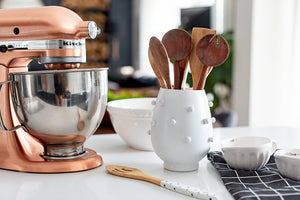 Textured polka dot utensil holder